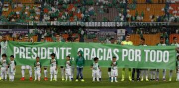 El campeón fue frágil en defensa y en el juego aéreo y cayó en Medellín.