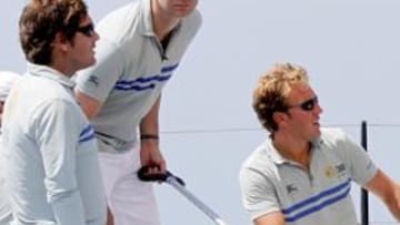 <b>EN ACCIÓN. </b>El Príncipe Felipe, durante la regata de ayer.