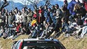 <b>EN CASA.</B> Sainz correrá ante su afición.