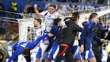 La piña de celebración del 3-2.