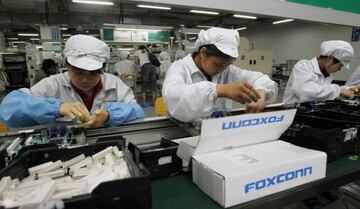 Foxconn asegura que la escasez de chips durar&aacute; todo el a&ntilde;o 2022; lo que afectar&aacute;, por ejemplo, al env&iacute;o de tel&eacute;fonos como iPhone.
 