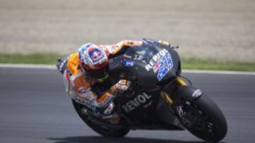 Stoner, al manillar de la Honda en el circuito de Motegi.