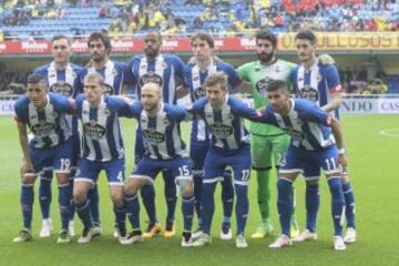 Once del Deportivo de La Coruña. De pie: Lucas Pérez, Arribas, Sidnei, Mosquera, Manu y Luis Alberto. AGachados: Faycal Fajr, Alex Bergantiños, Laure, Fede Cartabia y Juanfran.