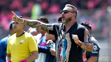 Antonio Mohamed, de sanción en sanción