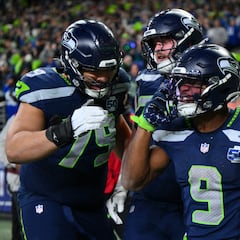 Seattle se luce y liquida a los 49ers en la Ronda Divisional