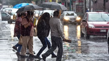 Por la mañana, el clima en el Valle de México será soleado, pero habrá que sacar la ropa contra lluvia, una vez que llegue la tarde.