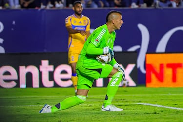 Otra de las opciones en la portería para reforzar al Inter Miami es el guardameta argentino Nahuel Guzmán, quien buscaría salir de Tigres.