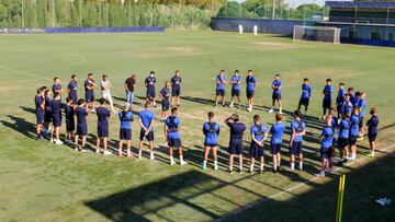 El Cádiz vuelve al trabajo y ya toca balón