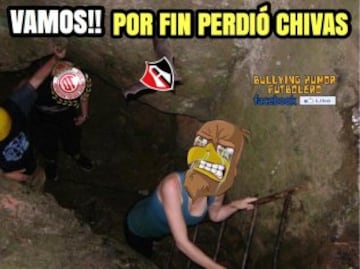 Chivas no mete ni las manos contra Tigres y los memes se ríen