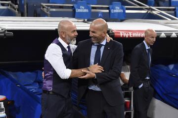 Saludo entre Pioli y Zidane.