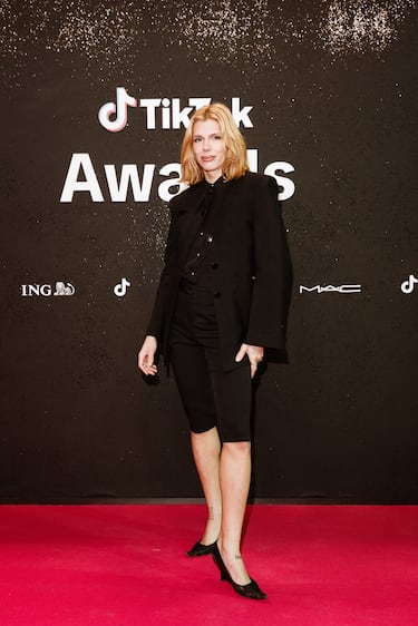 Samantha Hudson posa en la alfombra roja de los 'Premios TikTok 2025'. 
 
  
 