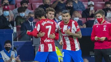 João Félix, Griezmann y Correa.