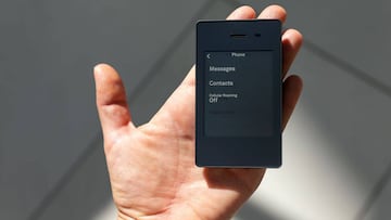 Light Phone II, el móvil hecho para que no lo uses