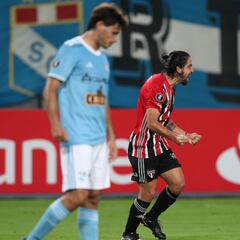 Cristal naufraga en el debut
