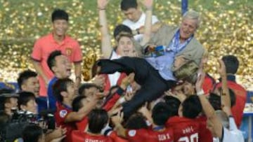 Lippi gana la Champions de Asia