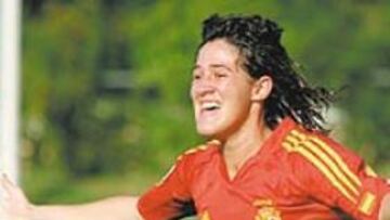 Miriam, del Espanyol, celebra el gol que metió a España en la final.