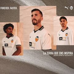 El Valencia presenta su nueva equipación