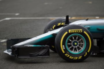 Mercedes presenta el W08, su coche para 2017