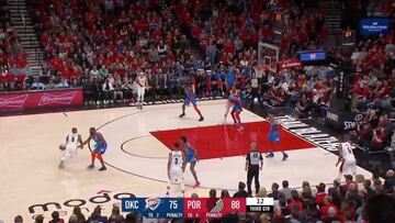 El triplazo de Lillard que desvela un dato de su racha en playoff que asusta a toda la NBA