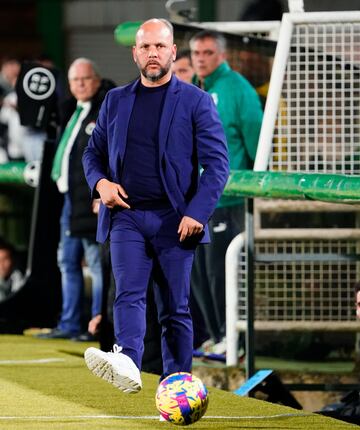 José Alberto, entrenador del Racing, en El Sardinero durante el partido con el Albacete.