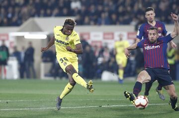 ??CHUKWUEZE RECORTA DISTANCIAS!! ?Buen¨ªsima contra de los de Calleja que ha llevado el delantero, primero remat¨® al palo y aprovech¨® despu¨¦s el rechace para batir a Ter Stegen con un tiro cruzado!