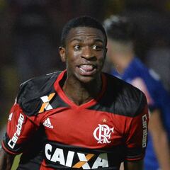 El Barcelona ata a Vinicius, la gran sensación brasileña