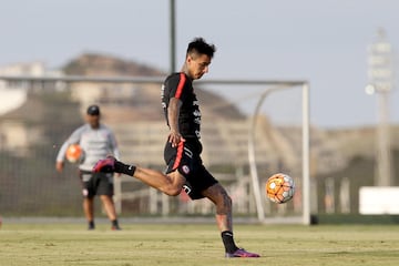 El cariñoso recibimiento que tuvo Bravo en su llegada a la Roja