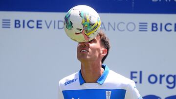 Futbol, conferencia de prensa Universidad Catolica.
El nuevo refuerzo de Universidad Catolica, Diego Valencia, es presentado en conferencia de prensa en San Carlos de Apoquindo.
12/2/2025
Javier Salvo/Photosport
Football, Universidad Catolica Conference
Universidad Catolica's new reinforcement, Diego Valencia, is presented at a press conference at the San Carlos de Apoquindo.
12/2/2025
Javier Salvo/Photosport