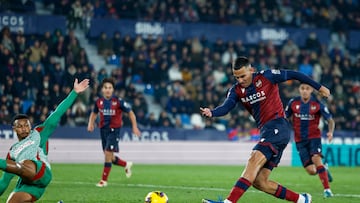 18/01/25 PARTIDO SEGUNDA DIVISION
LEVANTE - GRANADA
SEGUNDO GOL ANGEL ALGOBIA 2-1