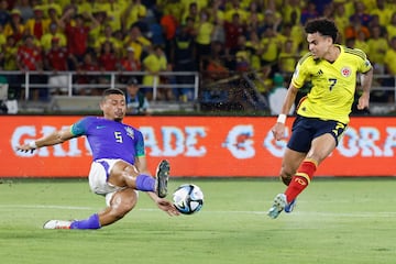 Colombia logró un triunfo histórico frente a Brasil por la fecha 5 de las Eliminatorias al Mundial de 2026. Los dos goles fueron de Luis Díaz.