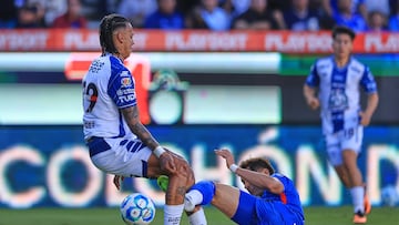 during the 8th round match between Pachuca and Cruz Azul as part of the Liga BBVA MX, Torneo Apertura 2025 at Hidalgo Stadium, on September 13, 2025 in Pachuca, Hidalgo, Mexico.