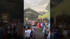 El impactante festejo de los hinchas del Leeds de Bielsa tras el histórico ascenso