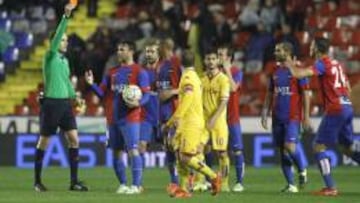 04/04/16  PARTIDO PRIMERA DIVISION
 LEVANTE UD - SPORTING DE GIJON 
 TARJETA ROJA EXPULSION FEDDAL 
 ARBITRO MELERO LOPEZ