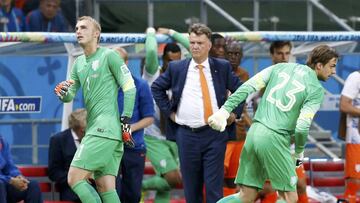 Van Gaal ejecutó el cambio en el minuto 119 del Holanda-Costa Rica: quitó a Cillessen y entró Krul.