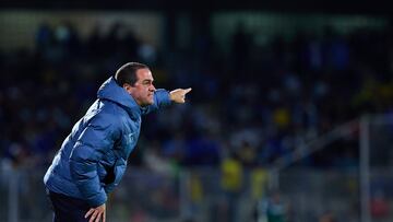 Andre Soares Jardine head coach of America during the Quarter Finals second leg match between Cruz Azul and America as part of the CONCACAF Champions Cup 2025, at Olimpico Universitario Stadium on April 08, 2025 in Mexico City, Mexico.