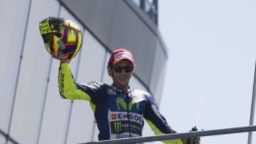 Rossi: “Todos son rivales por el título, pero Lorenzo más”