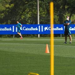 El Eibar vuelve a entrenar dos meses después del parón