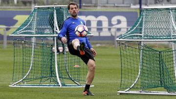 V&iacute;ctor S&aacute;nchez durante un entrenamiento con el Espanyol. 