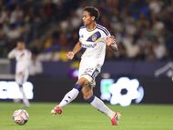 The quarterfinals of the Concacaf Champions Cup continue and it’s Liga MX vs MLS in each of the four ties, with the first leg of Cruz Azul and LAFC tonight.