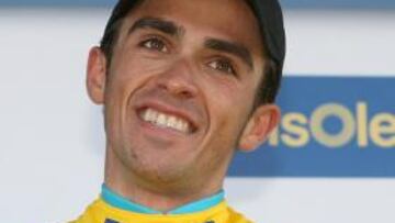 <b>FELIZ. </b>Alberto Contador celebra, el pasado domingo, su triunfo en la París-Niza.