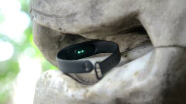 La Xiaomi Mi Band 2 quema la mano de un usuario