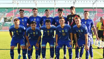 Gerónimo Spina, titular con Argentina Sub-20.