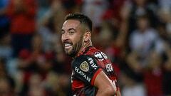 Mauricio Isla llega a acuerdo para volver al fútbol chileno