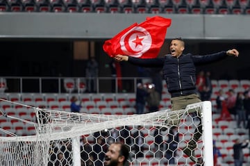 Real Madrid keeper Keylor Navas was unable to prevent his side from falling 1-0 against Tunisia, with Rennes midfielder Wahbi Khazri scoring the only goal of the game on 36 minutes.