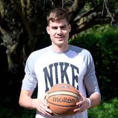 Juancho Hernangómez, a AS: "Me tocó defender a James Harden y solo nos metió 40"