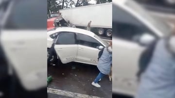 Tráiler embiste a automovilistas en la carretera México-Toluca