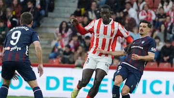 19/11/25 PARTIDO SEGUNDA DIVISION JORNADA 14
SPORTING GIJON - EIBAR
AMADOU COUNDOUL SERGIO ALVAREZ