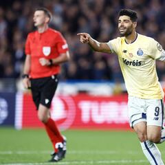 Taremi y Diogo Costa clasifican al Oporto