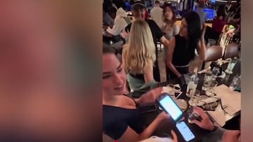 La propina de una leyenda de la WWE a una camarera que impacta al mundo: ¡increíble!