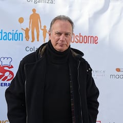 Ven la luz las primeras fotografías de Bertín Osborne con su hijo: “Tener un niño a mi edad es algo con lo que no contaba”